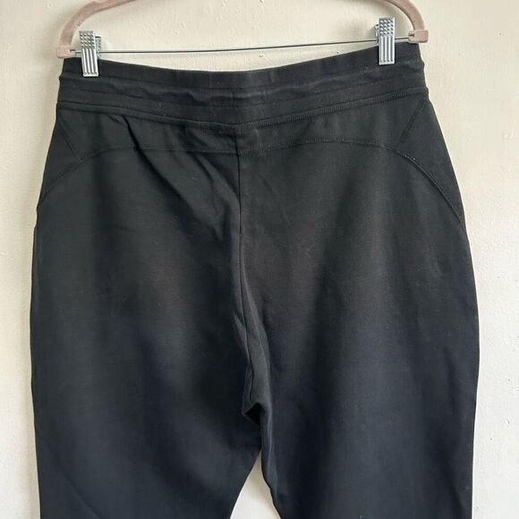 Nike Flat Front Stretch Zip Pocket Pull-On Elastic Waist Capri Pants Black Large - Picture 5 of 10